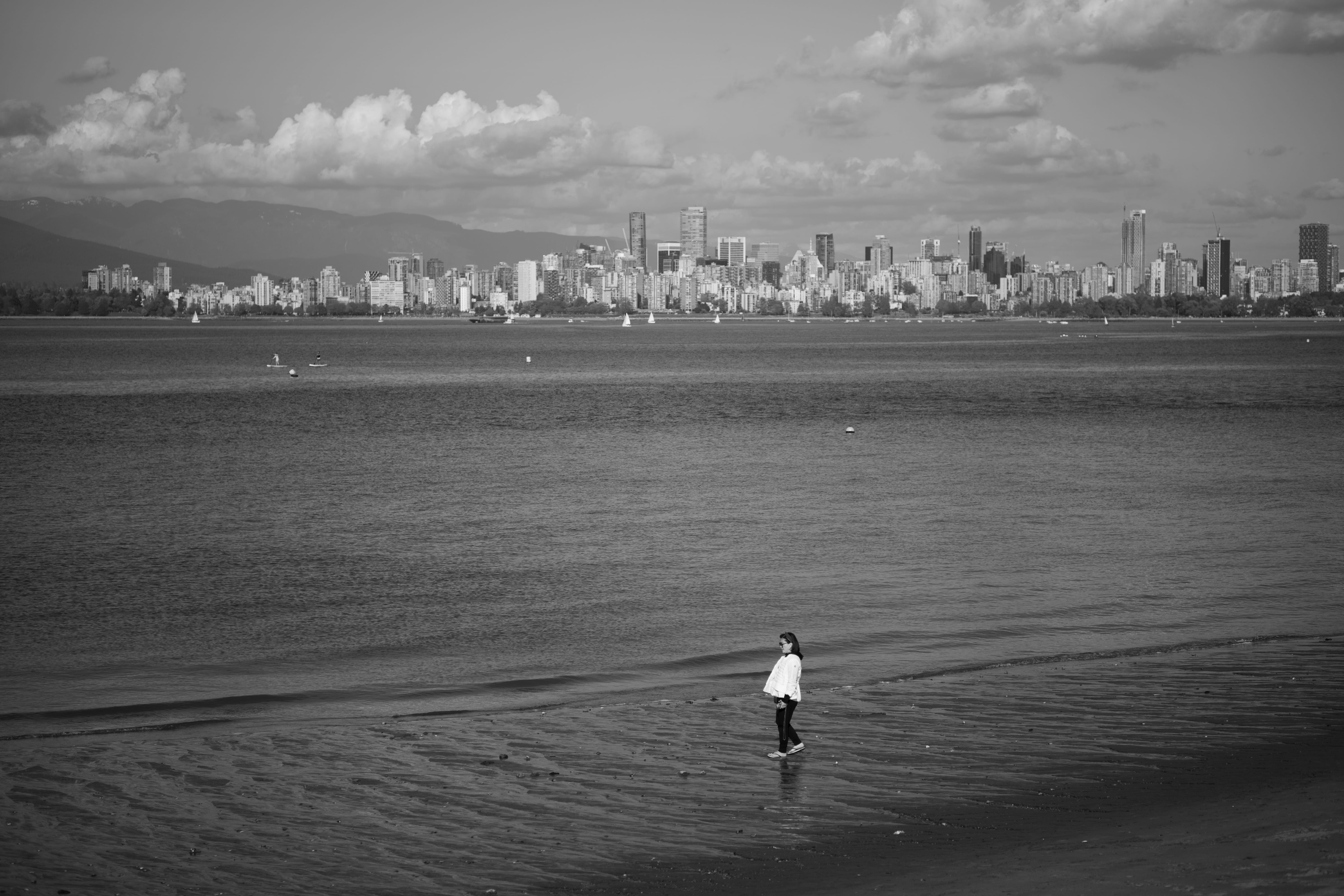 Beach Stroll & Skyline