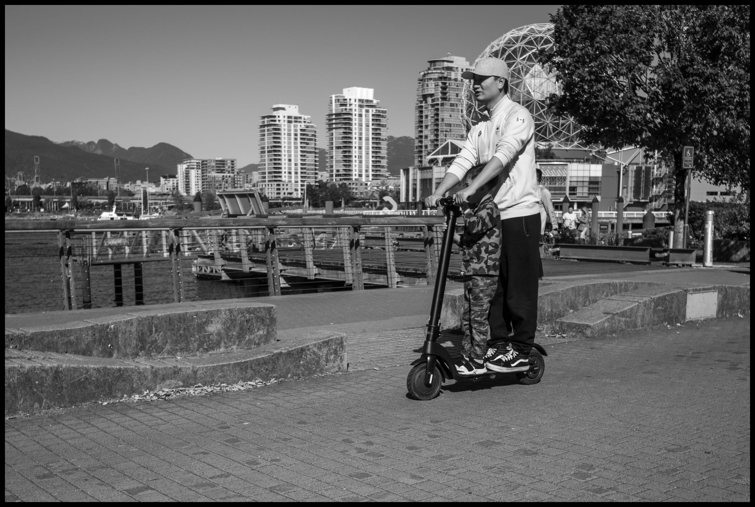 Tandem Scooting