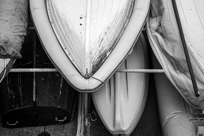 Bows... and a Stern
