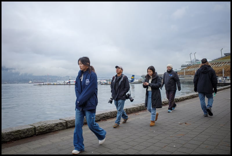 Divided Attention Stroll