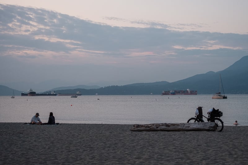 1/1700 sec, f/1.4, ISO 500