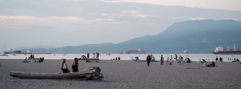 1/320 sec, f/1.4, ISO 500